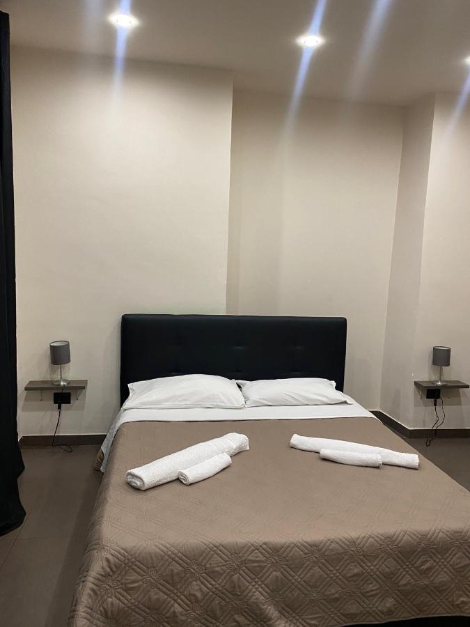 Sistra Bed & Breakfast คาตาเนีย ภายนอก รูปภาพ